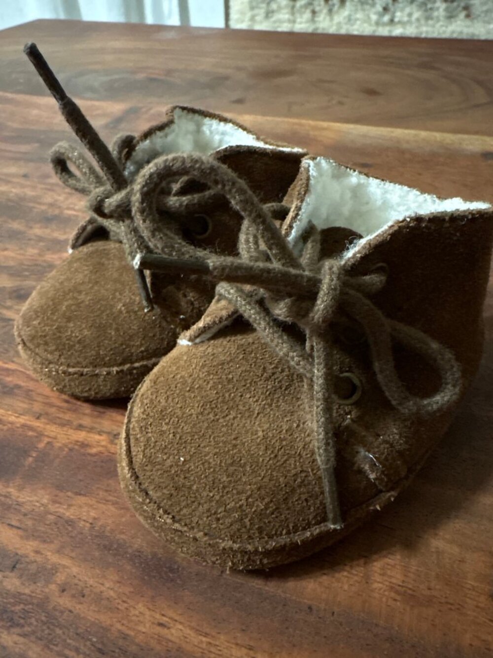 Baby Gap Brown Leather Lace Up Baby Boots Fuzzy Lined Size 1